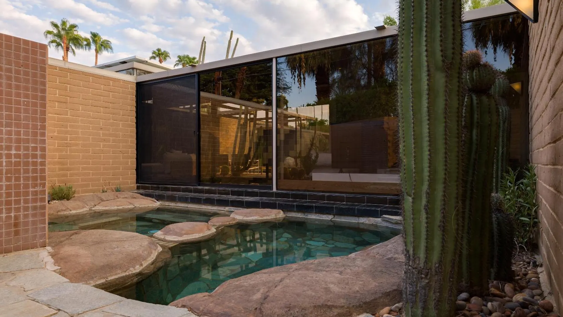 Nyaraló Architectural Experience At The Cody'S Cody Villa Palm Springs